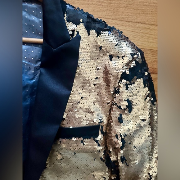 Sequin Tuxedo jacket (sequins reverse gold/black) like new - Picture 4 of 7